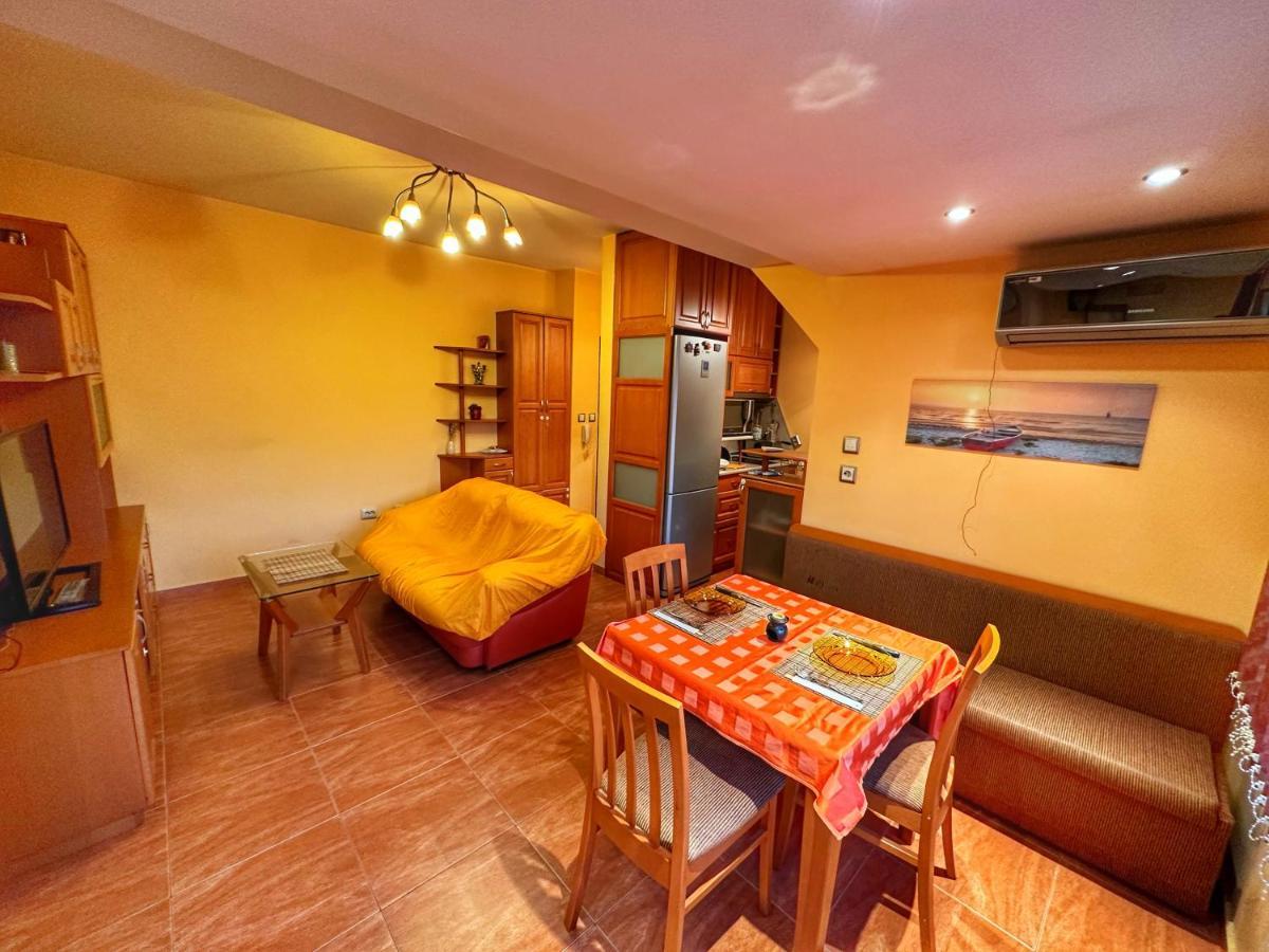 סופיה 20 Off Sun Dance Apartment מראה חיצוני תמונה